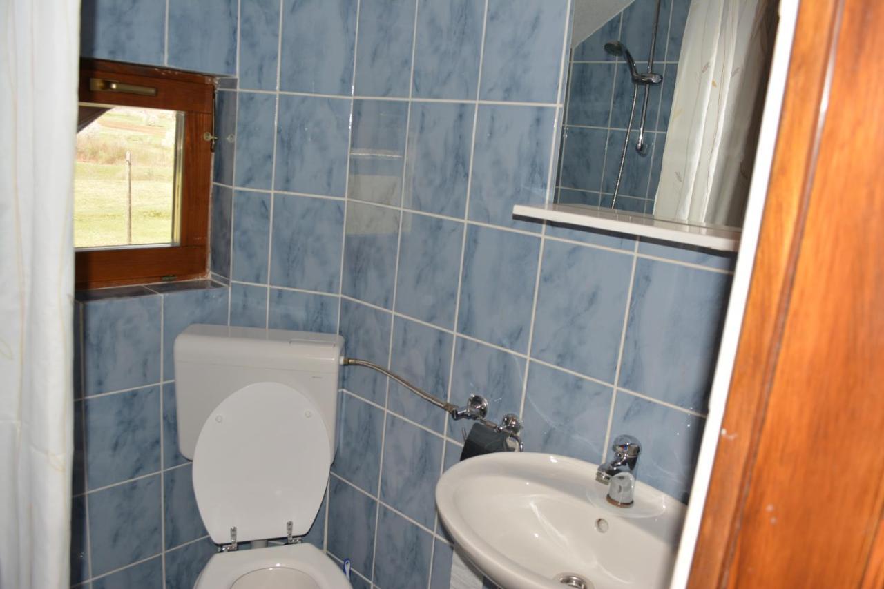 Guesthouse Andja Смолянац Екстериор снимка